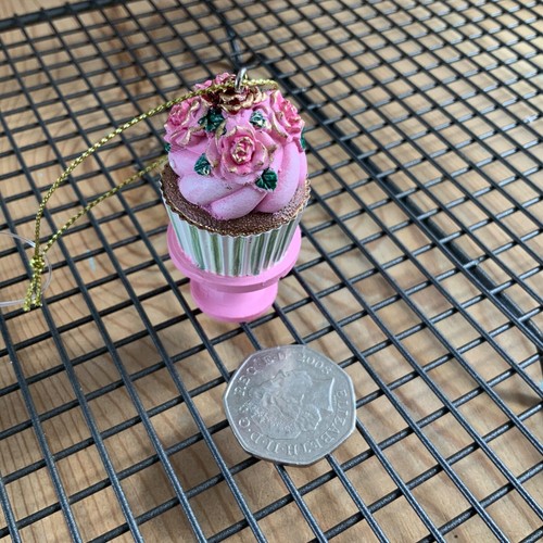 Resin cake stand hanging - resin,